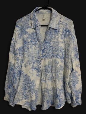 Amisu Gauze Blouse with Blue Toile Print
